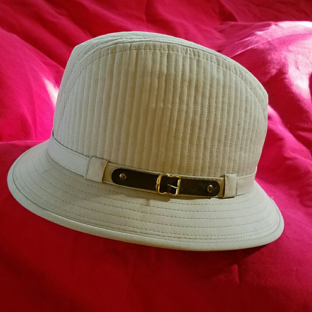 London Fog cool weather hat